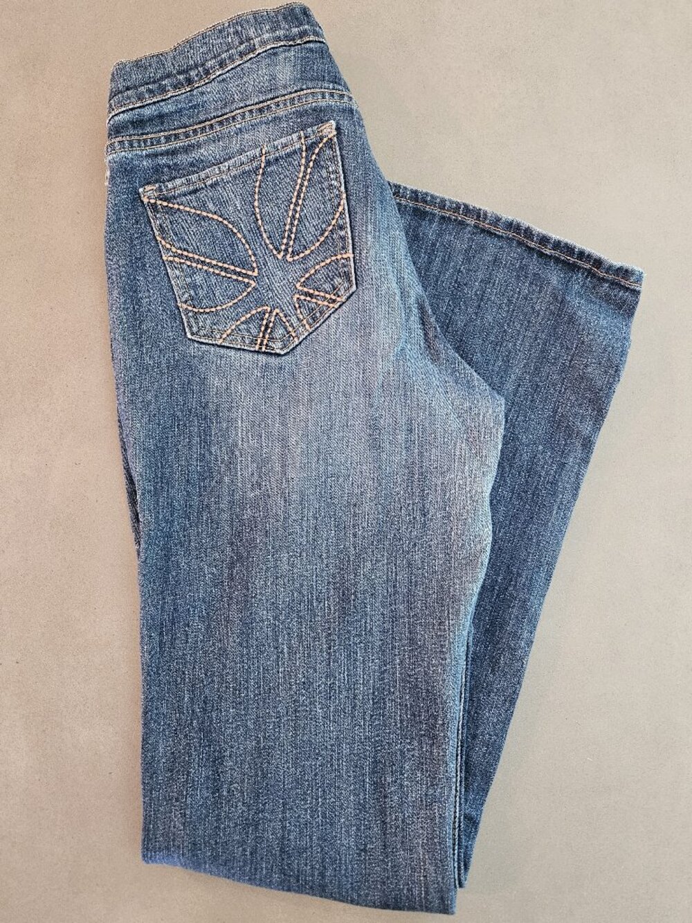 Vintage Women's Old Navy Dark Denim Jeans Embroidered Floral Pockets Size 6